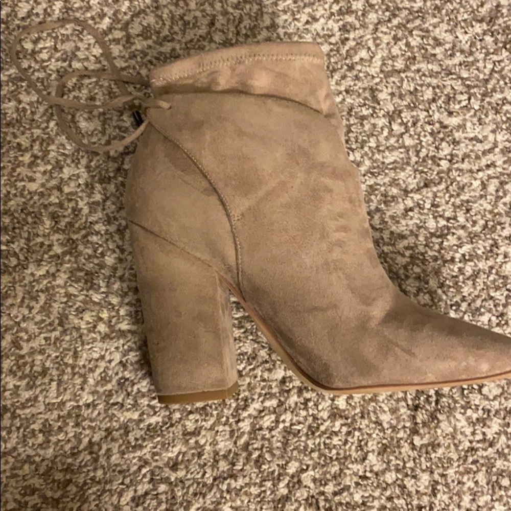 Kendall & Kylie tan bootie